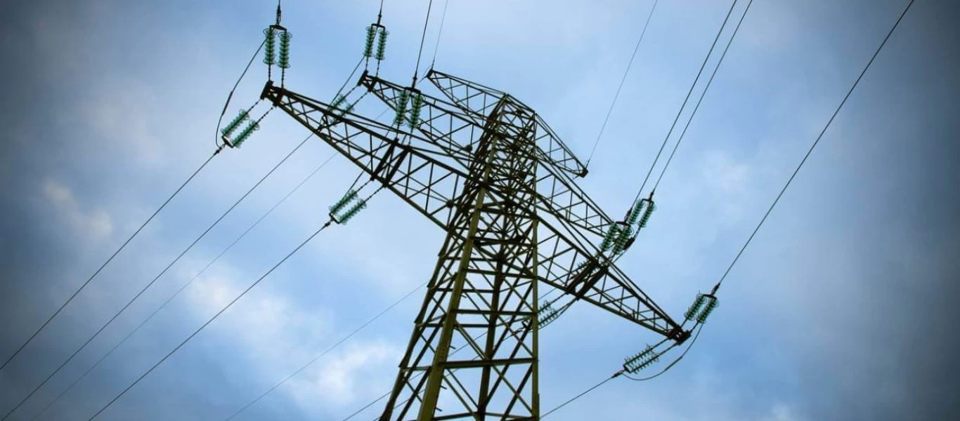 ΔΕΔΔΗΕ: Εργασίες για την άμεση αποκατάσταση των προβλημάτων στις πυρόπληκτες περιοχές